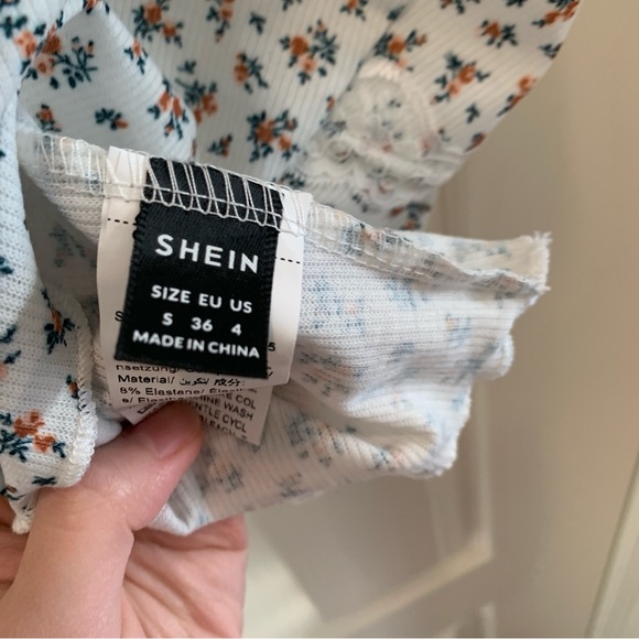 3/$30 ditsy floral lace cami top - Picture 3 of 6